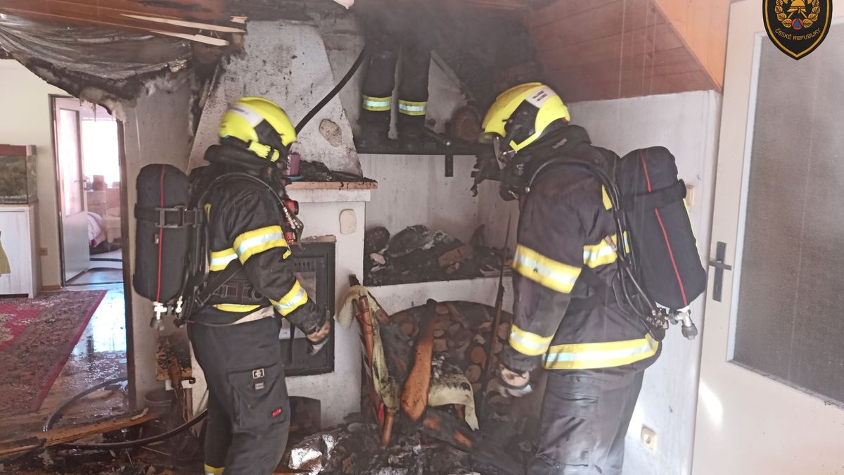 Požár domu na Vsetínsku způsobil škodu za tři miliony
